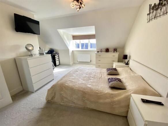 PRINCIPLE BEDROOM