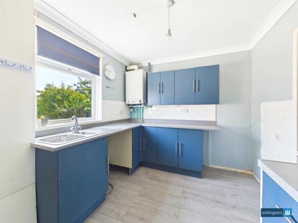 3 bed Semi-Detached for sale Image 9