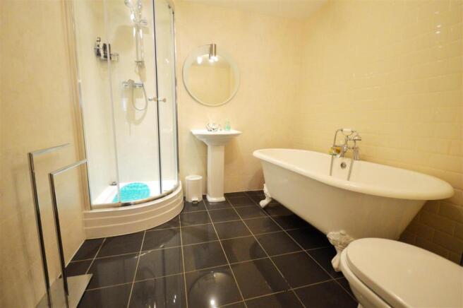 Bathroom.JPG