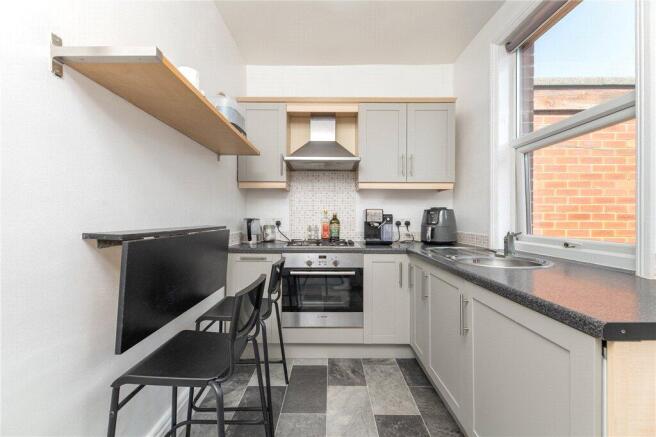 2 bed Terraced for sale Image 5