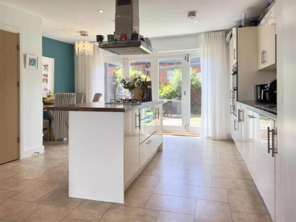 Open Plan Kitchen/Dining/Living