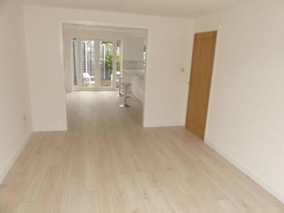 Open Plan Dini...