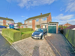 35, Greenways, Lydney GL15 5HY