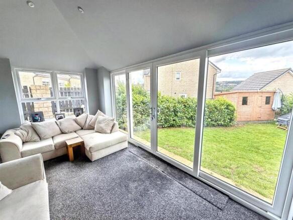 3 bed Detached for sale Image 8