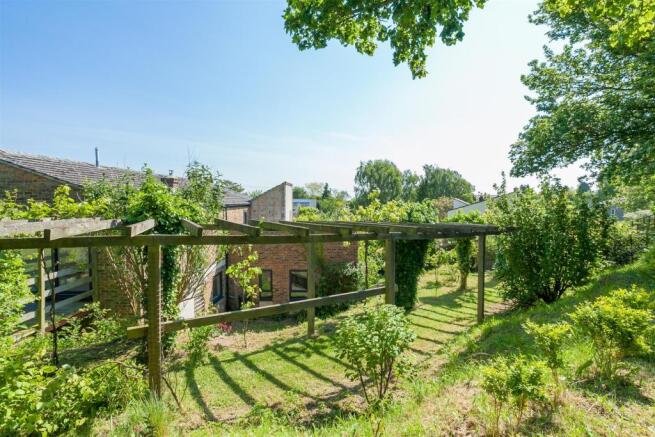 Garden & Rear Elevation