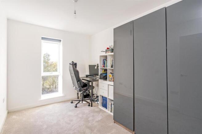 Apt 6 Foxglove House-4_lo.jpg