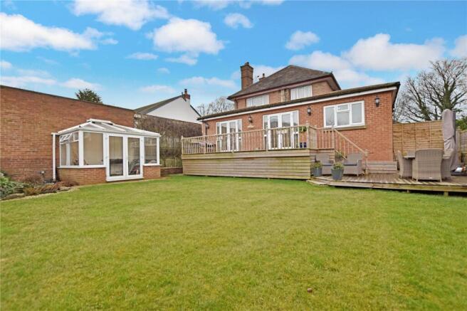 4 bed Detached for sale Image 12