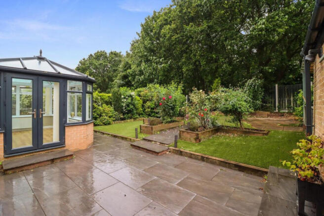 4 bed Detached for sale Image 7