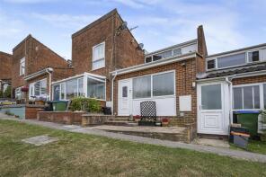 61, St Leonards Close, Denton, Newhaven BN9 0RW