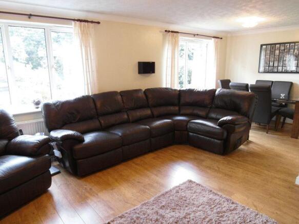 Living/Dining Room