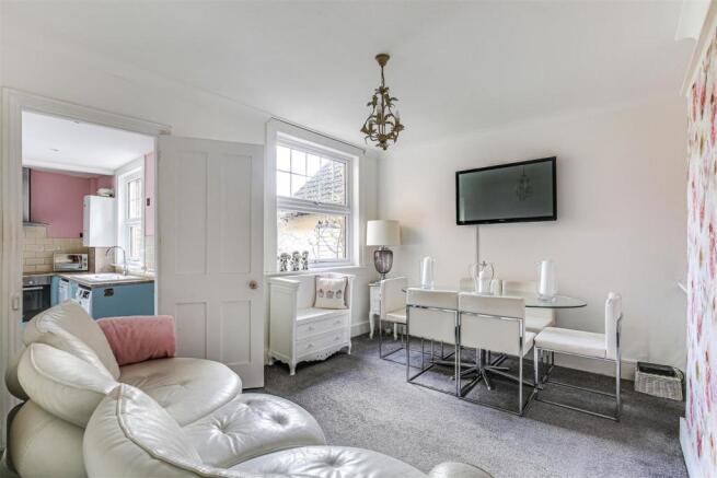 5 Dining Room.jpg