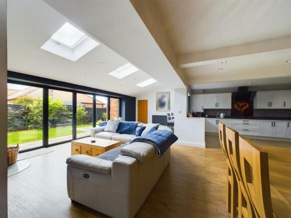OPEN PLAN LIVING/ DINER WITH BI-FOLD DOORS