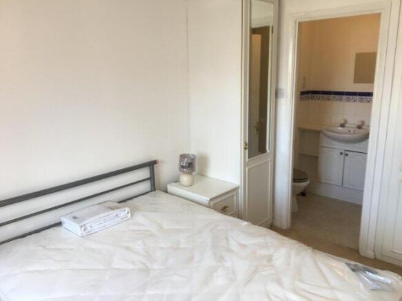 westbury-gardens-gu9-9rn-921334