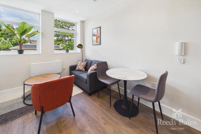 1 bed Apartment to rent Image 8