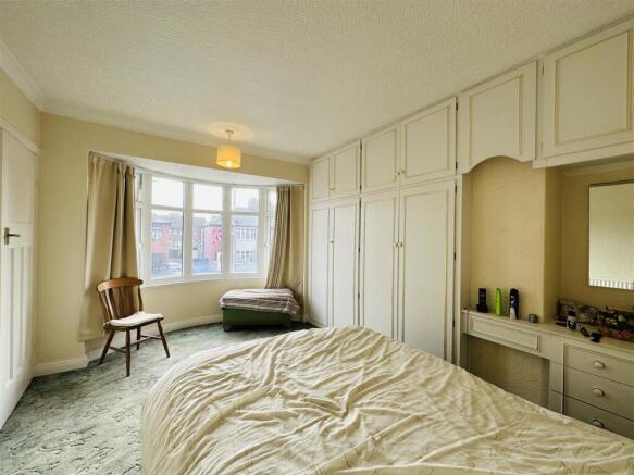 2 bed Semi-Detached for sale Image 12