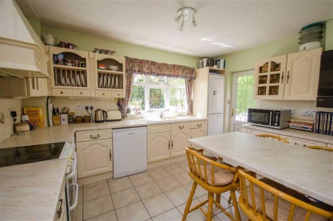 BREAKFAST KITCHEN