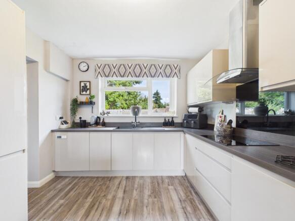 Kitchen/Breakfast Room