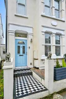 Station Grove, Wembley, HA0