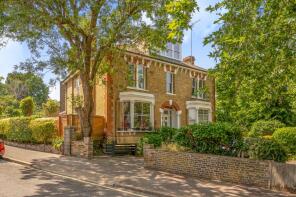 4, Beaconsfield Road, London SE3 7LZ