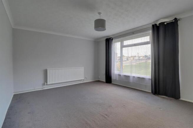 9 FRANKLINS WAY-2.jpg