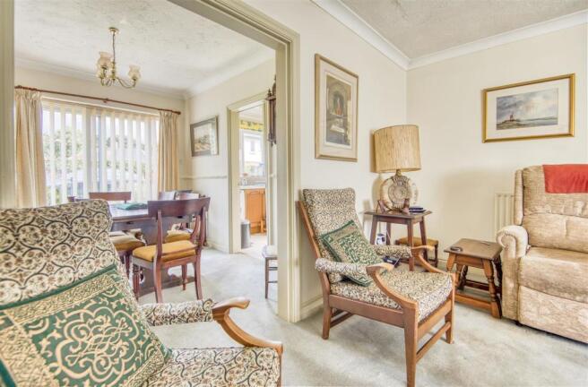 3 Dining Room.jpg