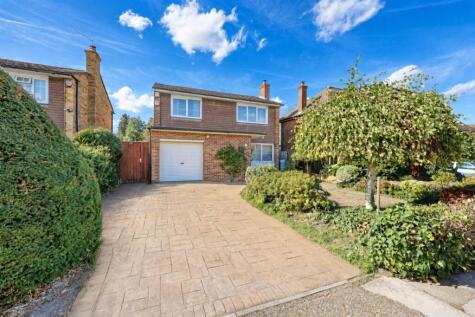 Cedars Drive, Hillingdon, UB10