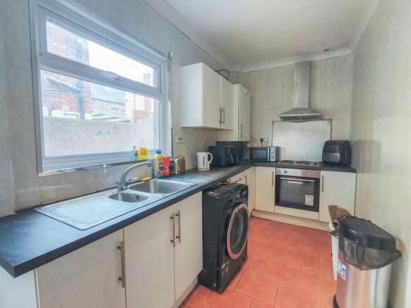 2 bed Terraced for sale Image 6