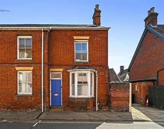 PT-SHERI-47WhitingSt-2..JPG