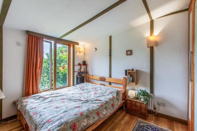 5 bed Terraced for sale Image 11