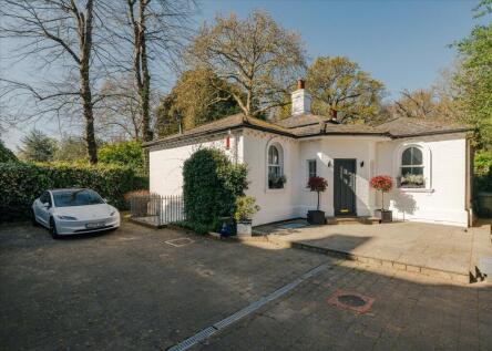 Wimbledon Park Side, Wimbledon, London SW19.