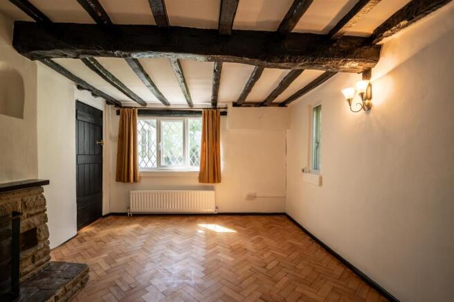 4 bed Detached for sale Image 7