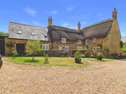 Duchess End, Mears Ashby, NN6 0EB