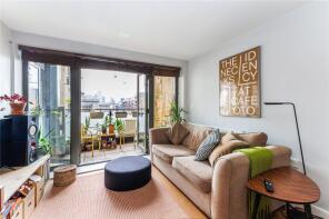 Flat 34, 19 Gosse Court, Downham Road, Hackney, London N1 5BF