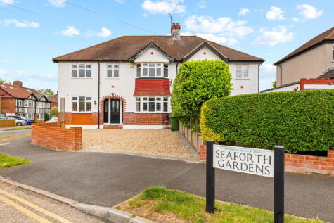 Seaforth Gardens, Stoneleigh, Surrey, KT19 0NW
