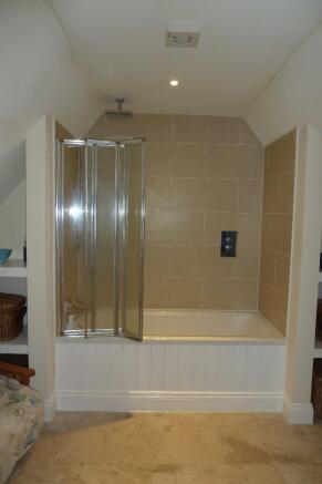 Master En-Suite