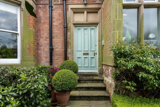 2 Gladstone House...