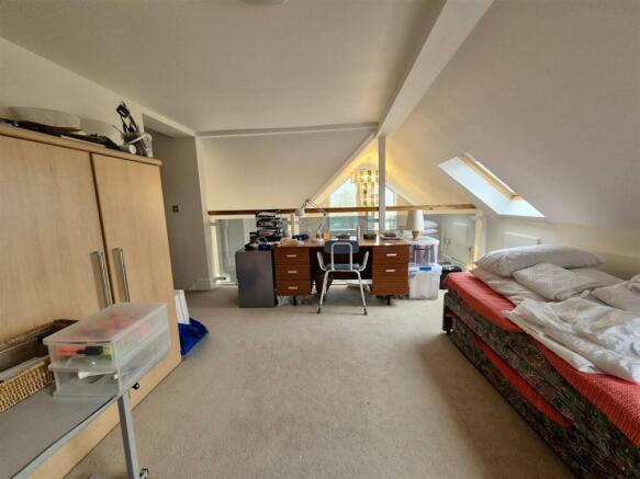 MEZZANINE FLOOR/BEDROOM THREE