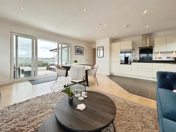 e9a9946d--4516-B144-B50FEEBF6B89-27144-0000127E965