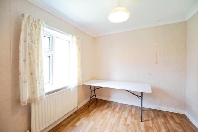 2 bed Apartment for sale Image 10