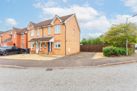 Caulstran Street, Dumfries, DG2