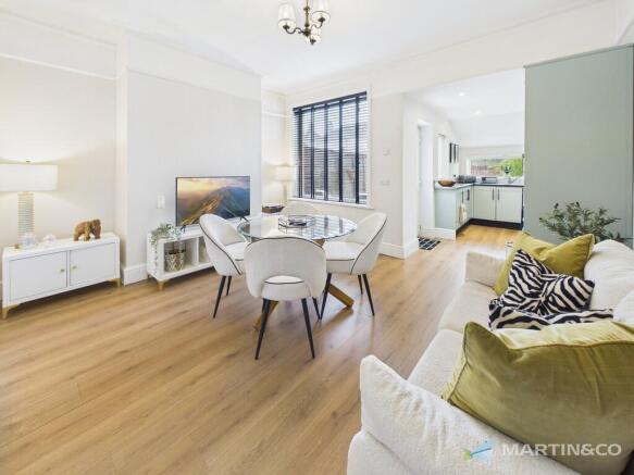 CAM02318G0-PR0634...