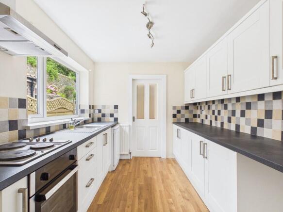 2 bed Terraced for sale Image 8