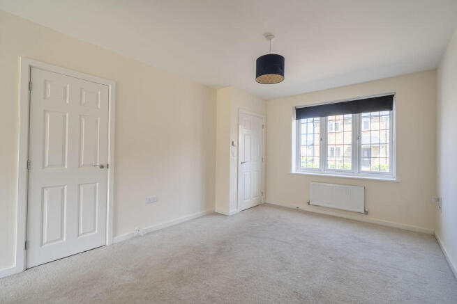Follett Close, Wellington photo 4