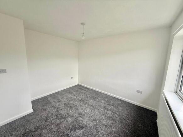 3 bed Semi-Detached for sale Image 9