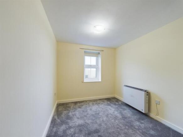 2 bed Apartment for sale Image 10