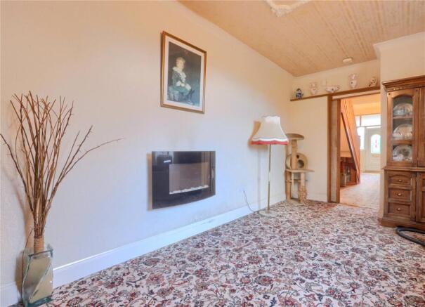 4 bed Semi-Detached for sale Image 7