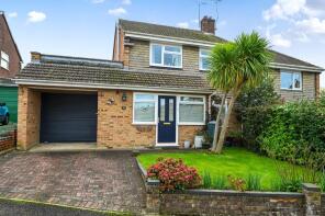 30, Willow Drive, Ashford TN26 2HZ