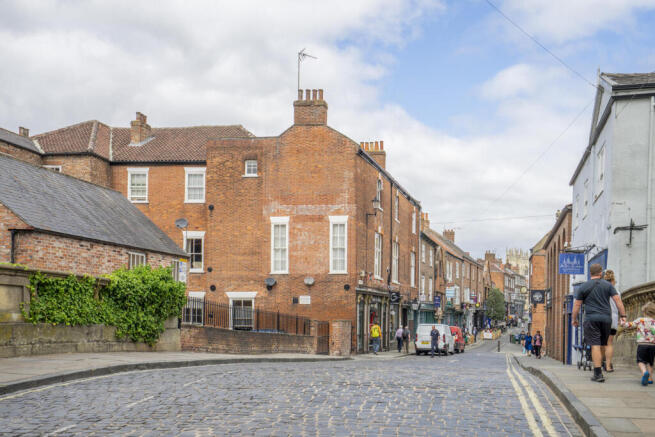 2 bed Apartment for sale in york