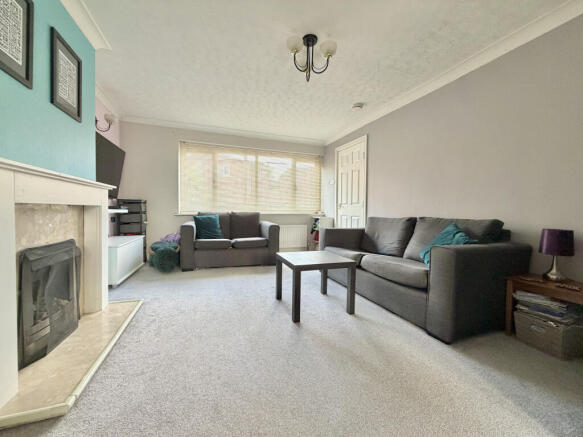 3 bed Semi-Detached for sale Image 5