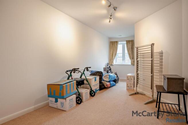 2 bed Apartment for sale Image 6
